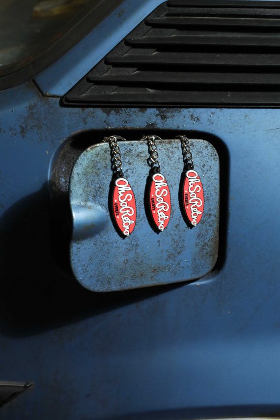 #OhSoRetro Oval Logo Keyring - Image 4