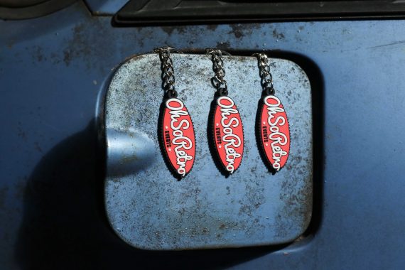 #OhSoRetro Oval Logo Keyring