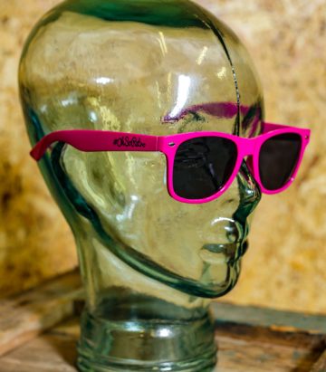 #OhSoRetro Rose Pink Plastic Sunglasses