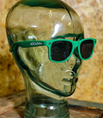 #OhSoRetro Green Plastic Sunglasses